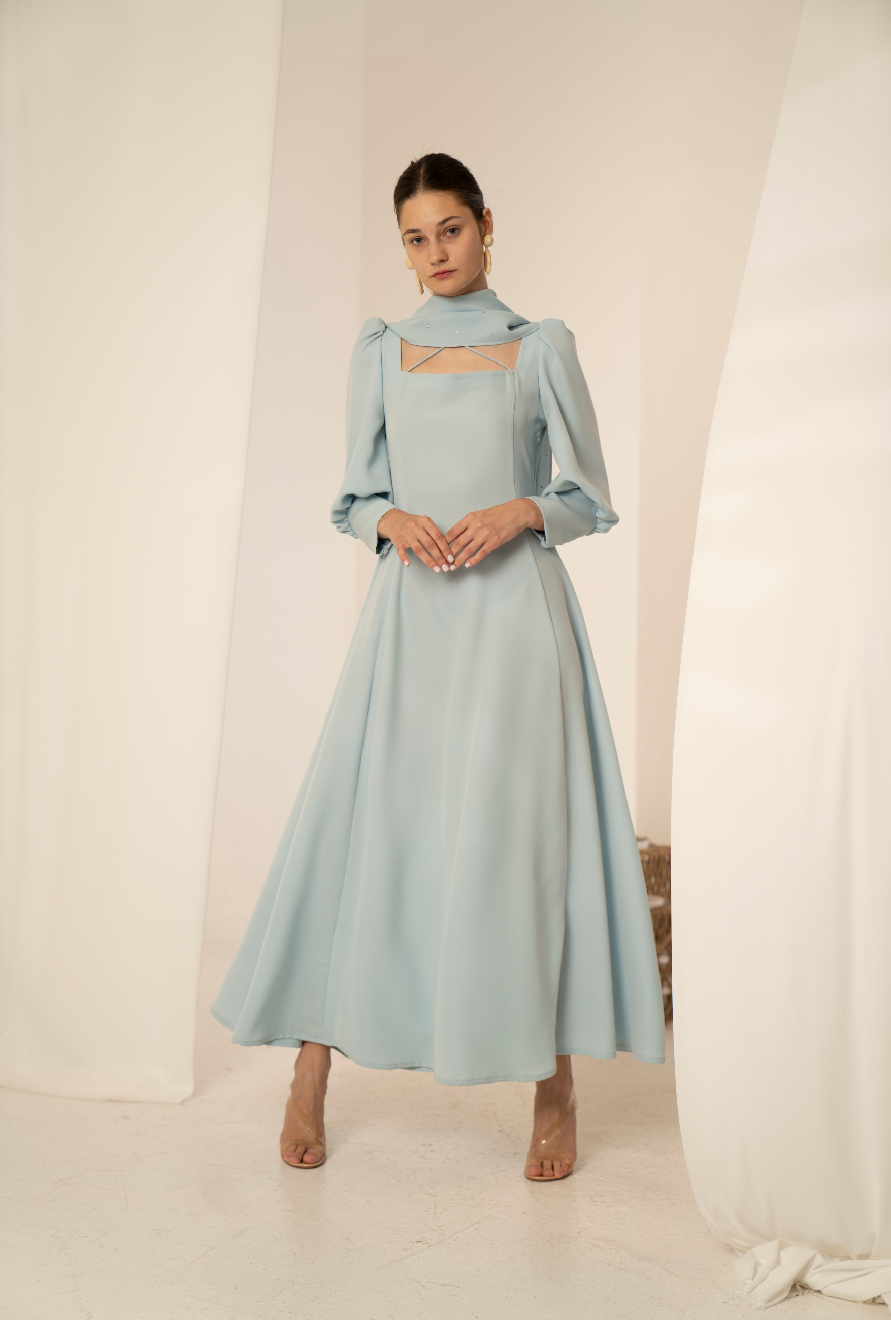 Puff-sleeves dress