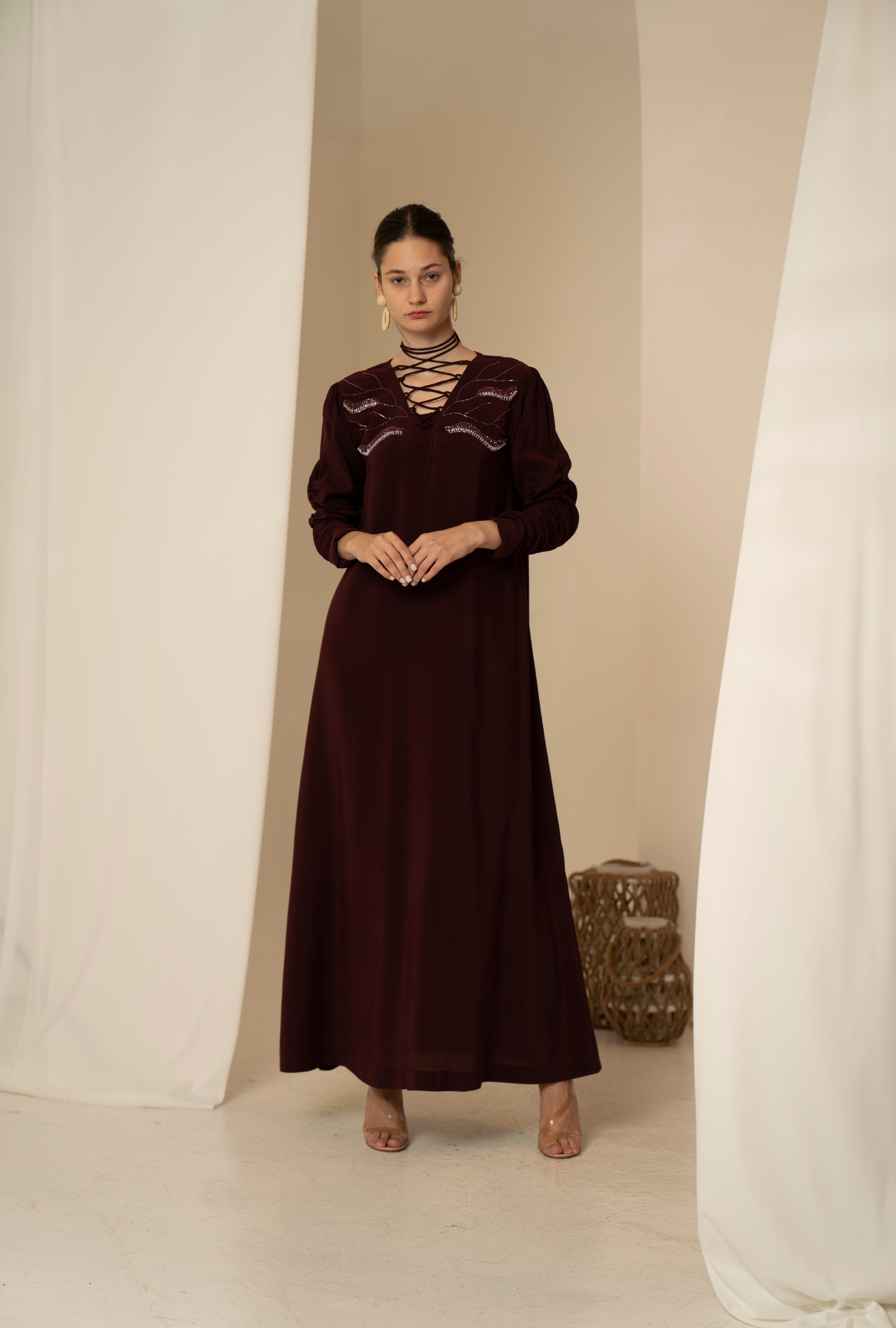 Lace-up hand embroidery dress