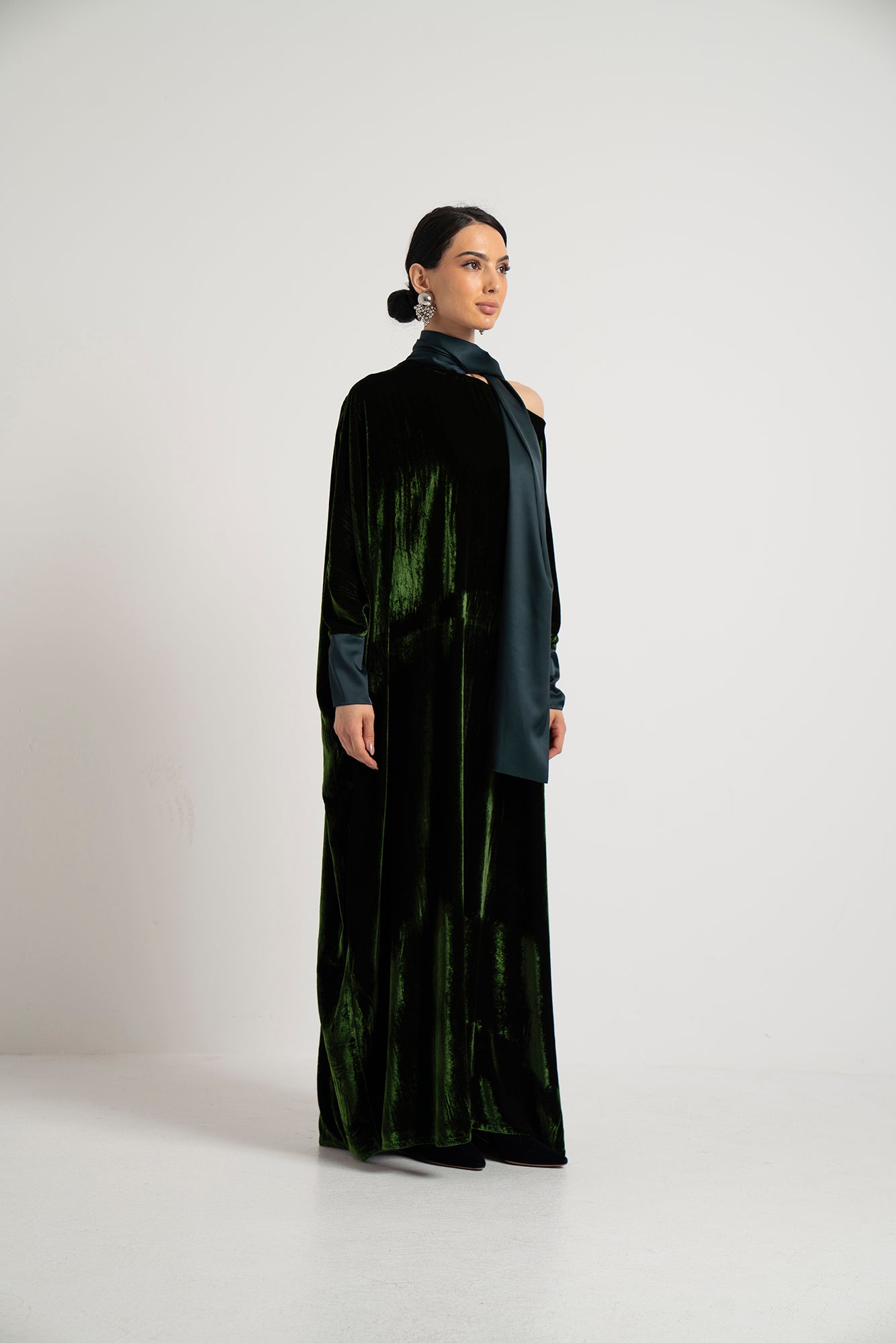 The Emerald Velvet Dramatic Dress