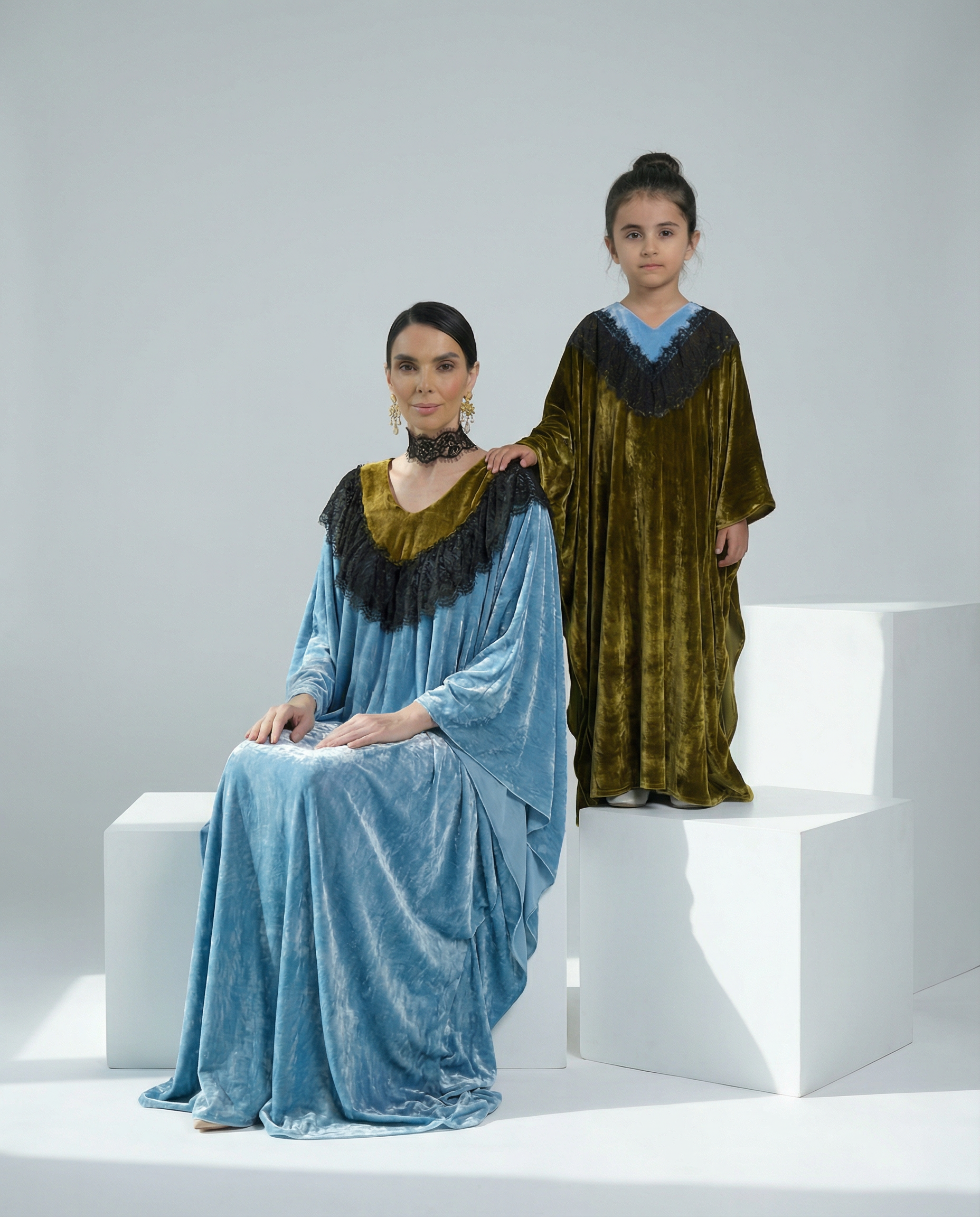 Mini Elara Velvet Dress